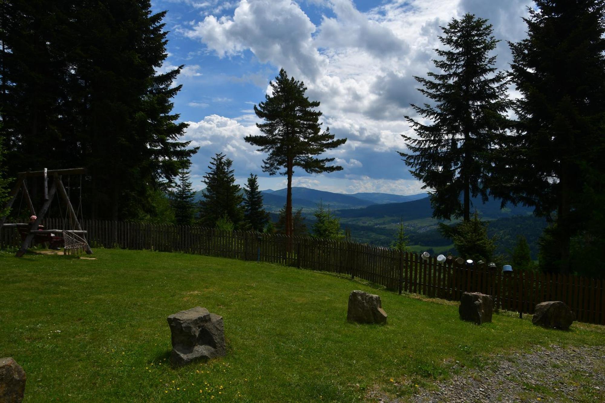 Bed and Breakfast Gosciniec Pod Lubomirem Weglowka  Exterior foto